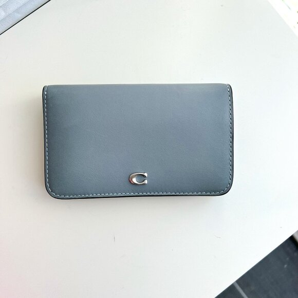 Coach Handbags - Coach Essential Slim Card Case